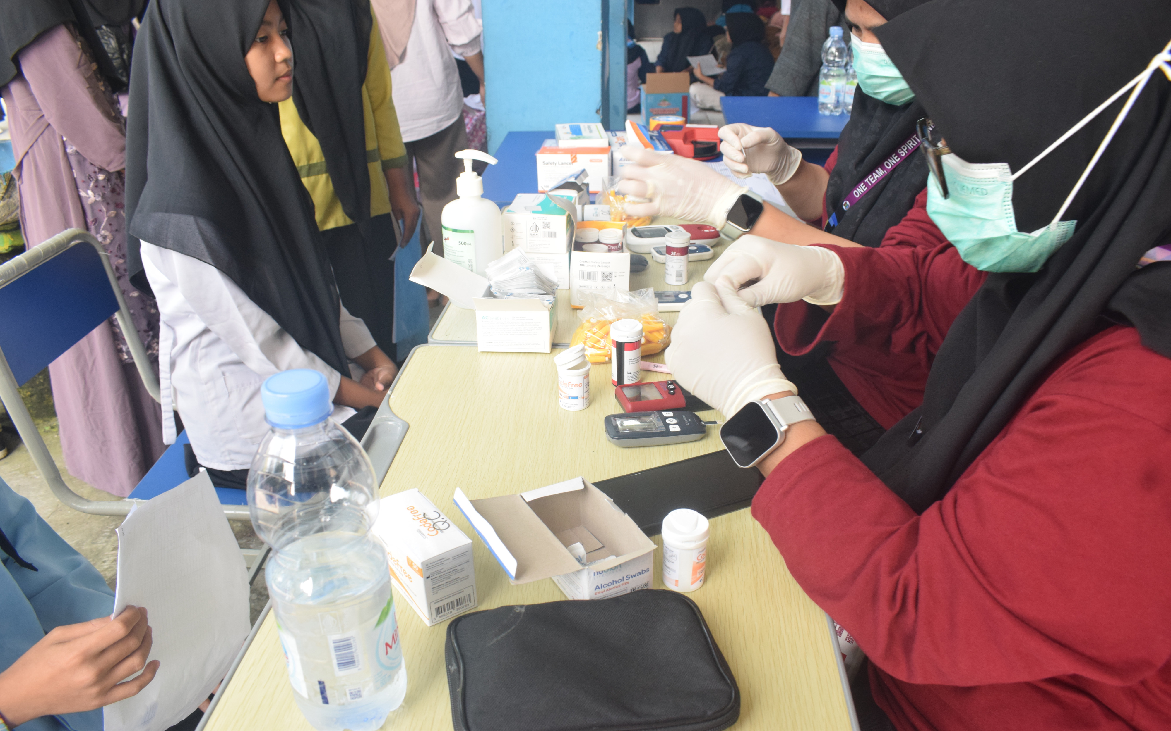 CEK KESEHATAN GRATIS SMP NEGERI 1 KRESEK
